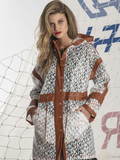 WOMAN'S COAT